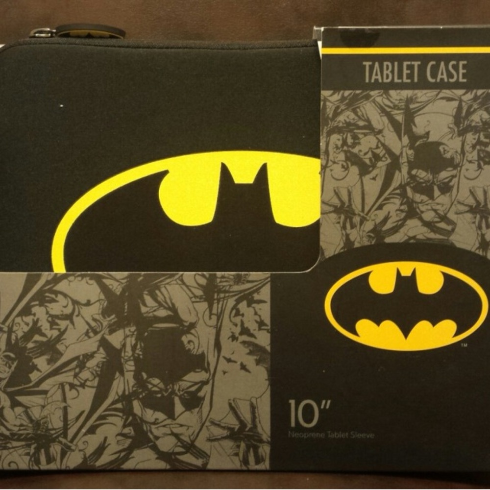 Batman Neoprene Tablet Case - Black and Yellow